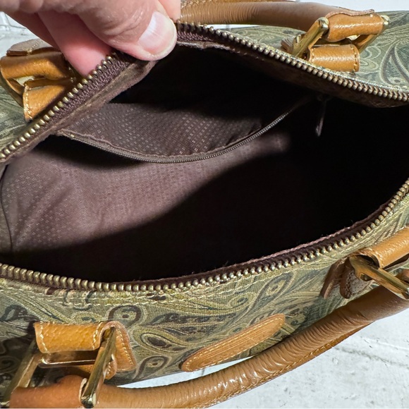 Leonard double handle vintage satchel bag with padlock, no key - Picture 7 of 16